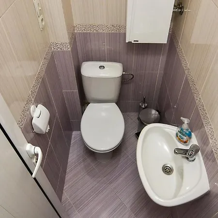 Cozy 2 Bedroom In * Varna